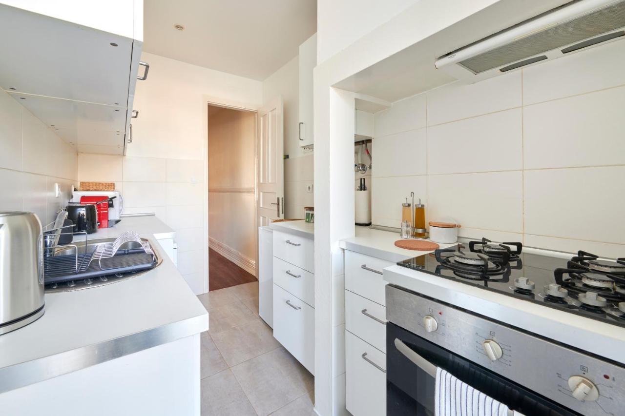 Quiet And Central 2Br Apt, By Timecooler Lizbona Zewnętrze zdjęcie